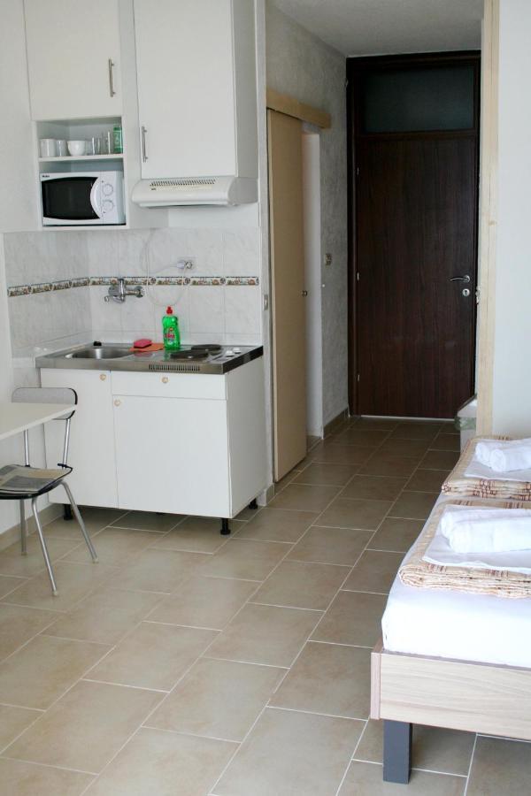 Apartment By The Sea Pisak, Omis - 1014
