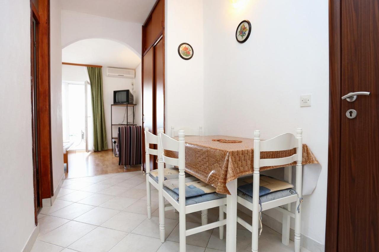 By The Sea Pisak, Omis - 1014 Apartment Pisak